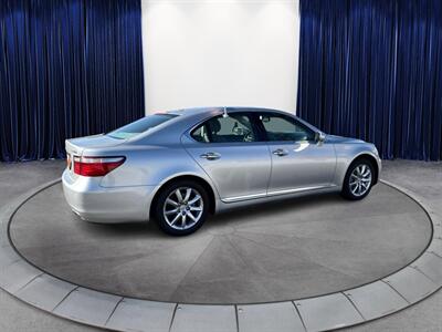 2007 Lexus LS - Photo 4 - North Hills, CA 91343