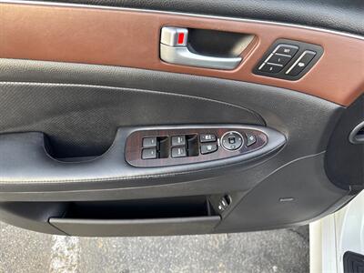 2012 Hyundai Genesis 3.8L V6 - Photo 35 - North Hills, CA 91343
