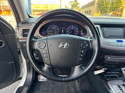 2012 Hyundai Genesis 3.8L V6 - Photo 33 - North Hills, CA 91343
