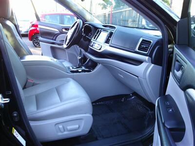 2018 Toyota Highlander XLE - Photo 9 - Panorama City, CA 91402