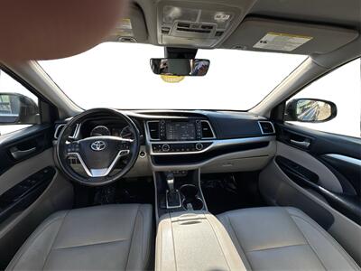 2018 Toyota Highlander XLE   - Photo 40 - North Hills, CA 91343