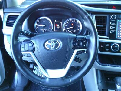 2018 Toyota Highlander XLE - Photo 11 - Panorama City, CA 91402