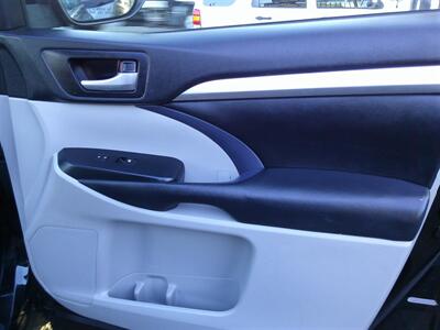 2018 Toyota Highlander XLE - Photo 10 - Panorama City, CA 91402