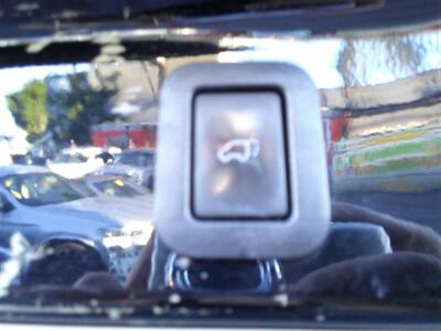 2018 Toyota Highlander XLE - Photo 7 - Panorama City, CA 91402