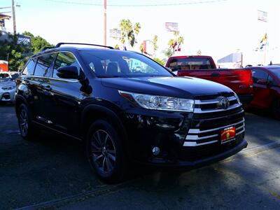 2018 Toyota Highlander XLE   - Photo 5 - Panorama City, CA 91402