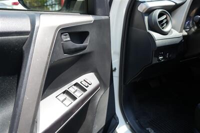 2018 Toyota RAV4 LE   - Photo 11 - Panorama City, CA 91402