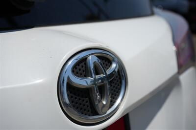 2018 Toyota RAV4 LE   - Photo 21 - Panorama City, CA 91402