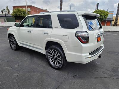 2021 Toyota 4Runner Limited   - Photo 3 - Panorama City, CA 91402