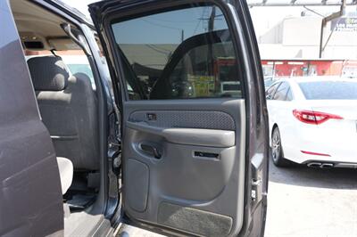 2004 Chevrolet Avalanche 1500   - Photo 23 - Panorama City, CA 91402