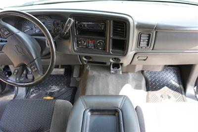 2004 Chevrolet Avalanche 1500   - Photo 26 - Panorama City, CA 91402