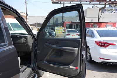 2004 Chevrolet Avalanche 1500   - Photo 20 - Panorama City, CA 91402