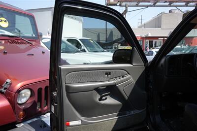2004 Chevrolet Avalanche 1500   - Photo 14 - Panorama City, CA 91402