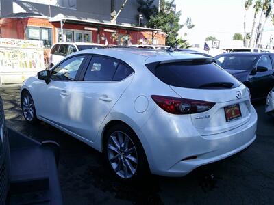 2017 Mazda Mazda3 Touring 2.5   - Photo 2 - Panorama City, CA 91402