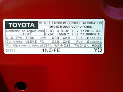 2016 Toyota Yaris Hatchback SE   - Photo 33 - North Hills, CA 91343