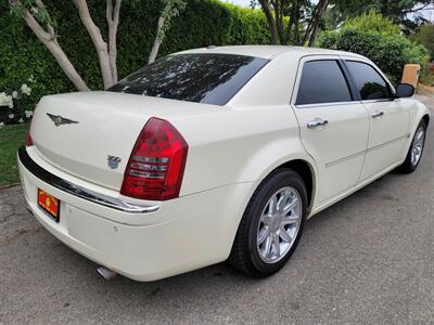 2006 Chrysler 300C   - Photo 4 - Panorama City, CA 91402