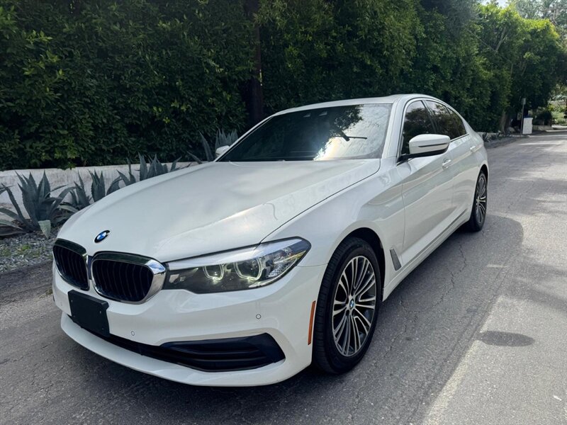 2020 BMW 530i   - Photo 1 - Panorama City, CA 91402