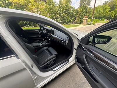 2020 BMW 530i   - Photo 12 - Panorama City, CA 91402