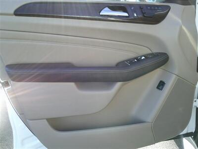 2015 Mercedes-Benz ML 350   - Photo 8 - Panorama City, CA 91402
