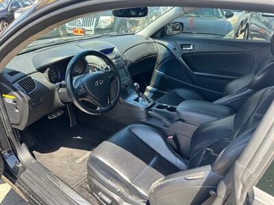 2012 Hyundai Genesis Coupe 3.8 Track - Photo 4 - Panorama City, CA 91402
