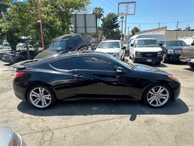 2012 Hyundai Genesis Coupe 3.8 Track - Photo 15 - Panorama City, CA 91402
