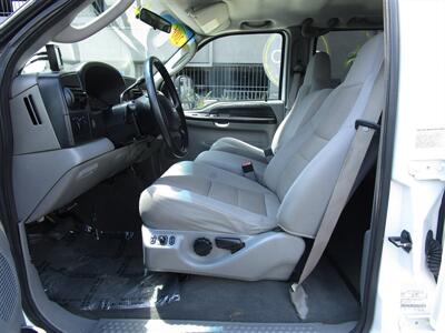 2006 Ford F-350 XL   - Photo 8 - Panorama City, CA 91402