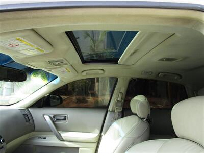 2005 INFINITI FX35   - Photo 9 - Panorama City, CA 91402