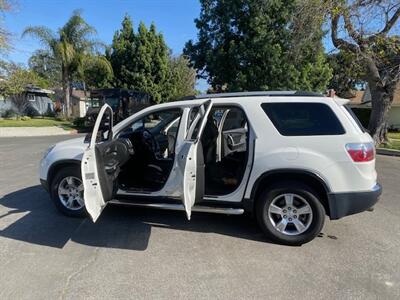 2011 GMC Acadia SLE   - Photo 6 - Panorama City, CA 91402