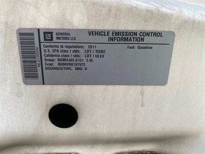 2011 GMC Acadia SLE   - Photo 10 - Panorama City, CA 91402