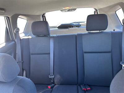 2003 Pontiac Vibe   - Photo 15 - North Hills, CA 91343