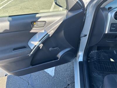 2003 Pontiac Vibe   - Photo 19 - North Hills, CA 91343