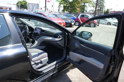 2021 Toyota Camry Hybrid LE   - Photo 20 - Panorama City, CA 91402