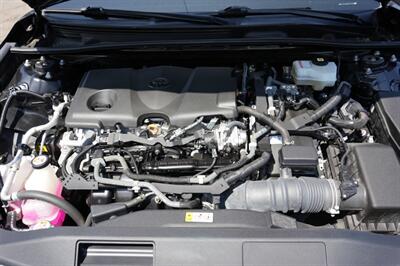 2021 Toyota Camry Hybrid LE   - Photo 35 - Panorama City, CA 91402