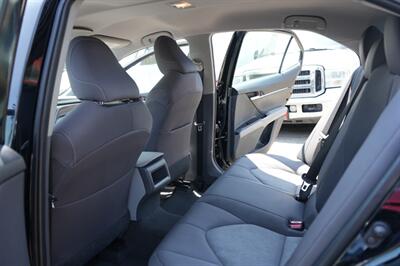 2021 Toyota Camry Hybrid LE   - Photo 15 - Panorama City, CA 91402