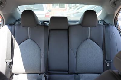 2021 Toyota Camry Hybrid LE   - Photo 16 - Panorama City, CA 91402