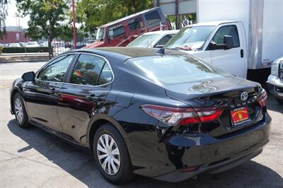 2021 Toyota Camry Hybrid LE   - Photo 3 - Panorama City, CA 91402