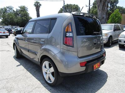 2010 Kia Soul +   - Photo 3 - Panorama City, CA 91402