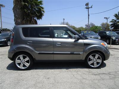 2010 Kia Soul +   - Photo 6 - Panorama City, CA 91402