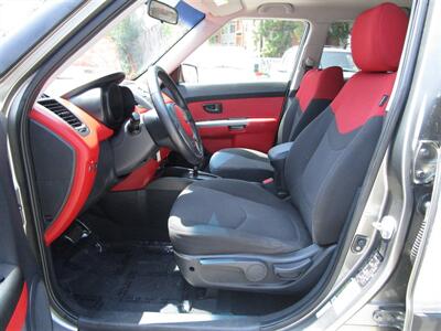 2010 Kia Soul +   - Photo 10 - Panorama City, CA 91402