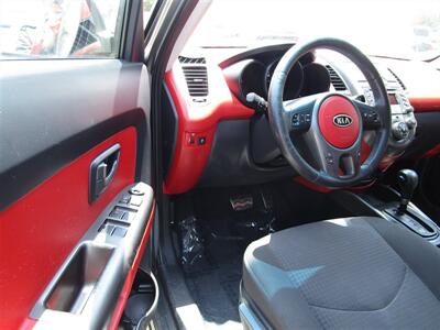 2010 Kia Soul +   - Photo 16 - Panorama City, CA 91402