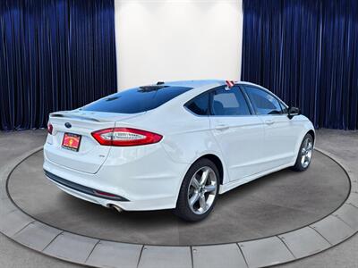 2014 Ford Fusion SE   - Photo 5 - North Hills, CA 91343