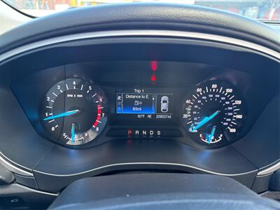 2014 Ford Fusion SE   - Photo 16 - North Hills, CA 91343