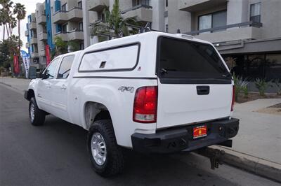 2009 GMC Sierra 2500 SLT   - Photo 3 - Panorama City, CA 91402