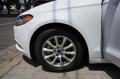 2018 Ford Fusion S   - Photo 24 - Panorama City, CA 91402
