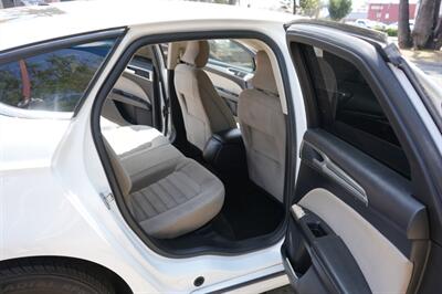 2018 Ford Fusion S   - Photo 14 - Panorama City, CA 91402