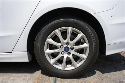 2018 Ford Fusion S   - Photo 23 - Panorama City, CA 91402