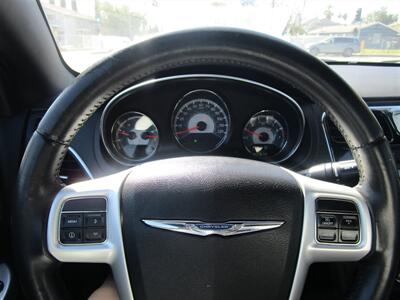 2013 Chrysler 200 Convertible Touring   - Photo 13 - Panorama City, CA 91402