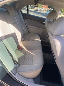 2012 Ford Fusion SE   - Photo 9 - Panorama City, CA 91402