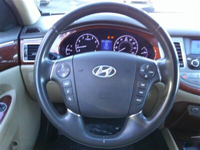 2013 Hyundai Genesis 3.8L   - Photo 15 - Panorama City, CA 91402