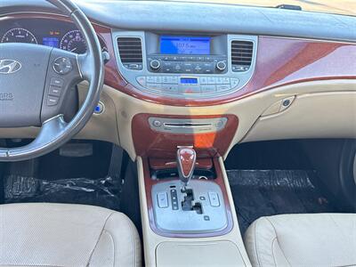 2013 Hyundai Genesis 3.8L   - Photo 14 - North Hills, CA 91343