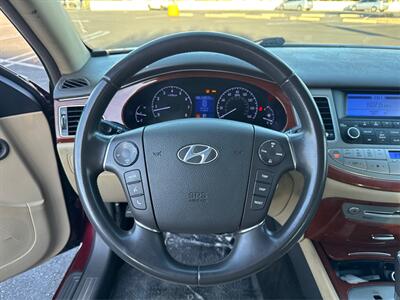 2013 Hyundai Genesis 3.8L   - Photo 17 - North Hills, CA 91343